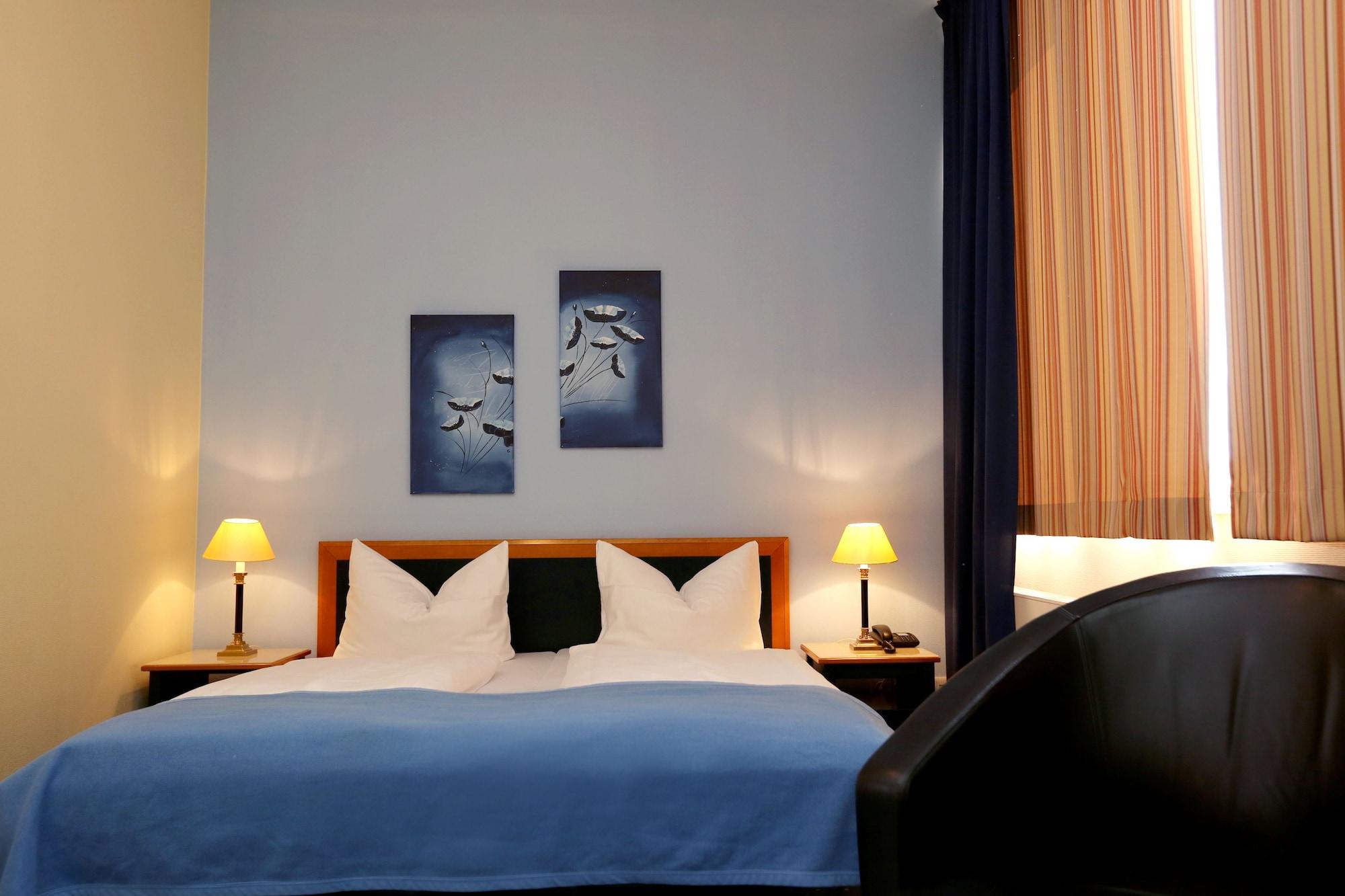 H24 Hoteltow Luaran gambar