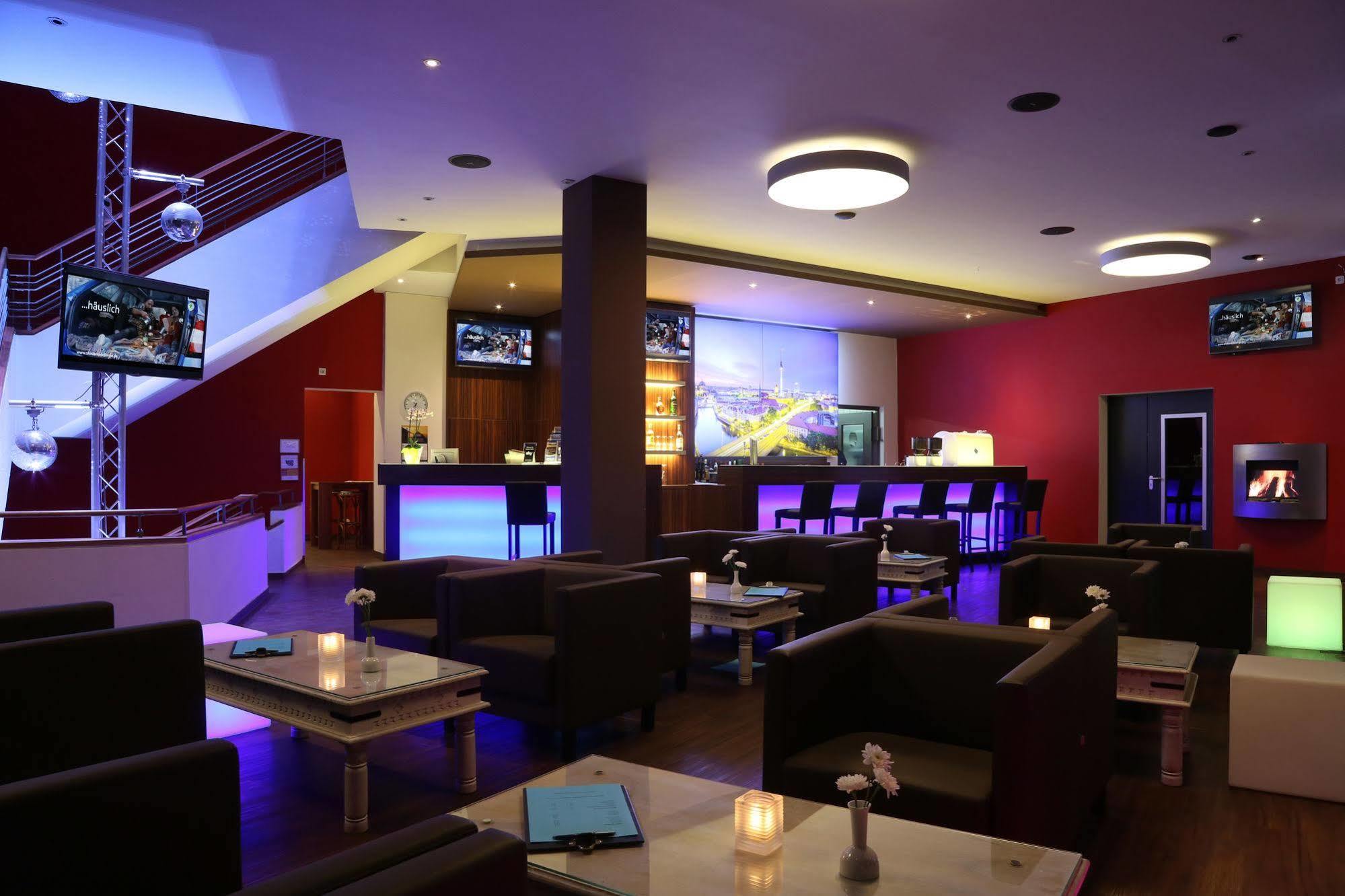 H24 Hoteltow Luaran gambar